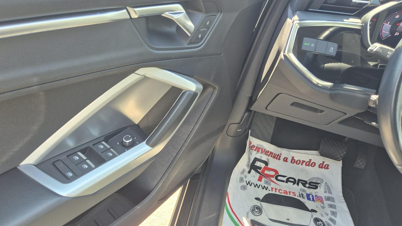 Audi Q3 35 TDI S tronic Business