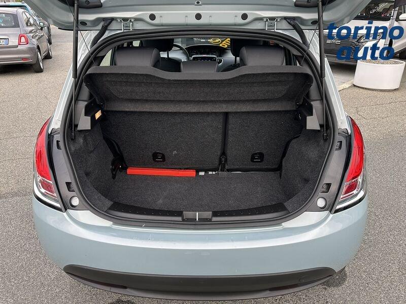 Lancia Ypsilon Ypsilon 1.0 firefly hybrid Gold s&s 70cv 5p.ti
