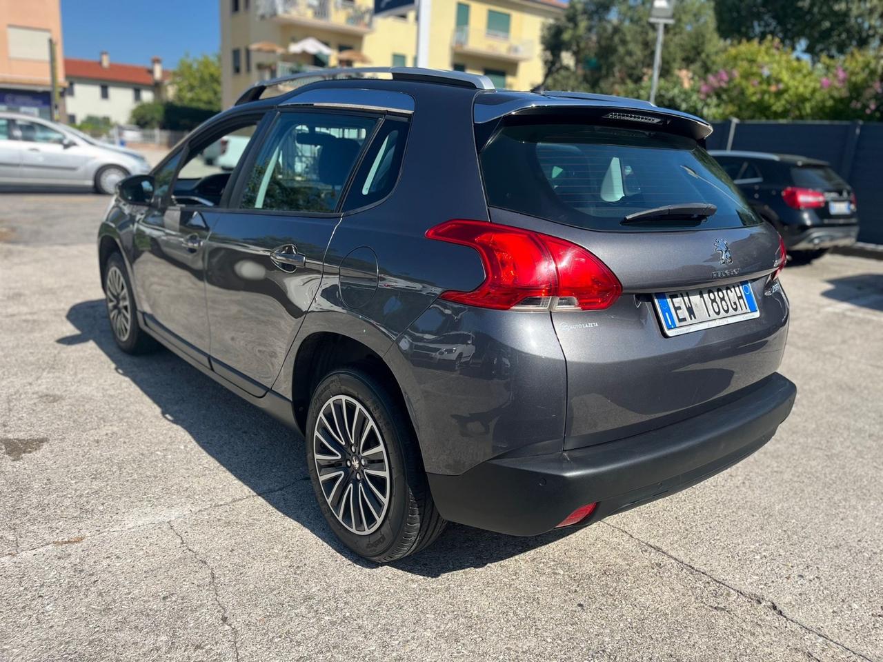 Peugeot 2008 PureTech 82 Access
