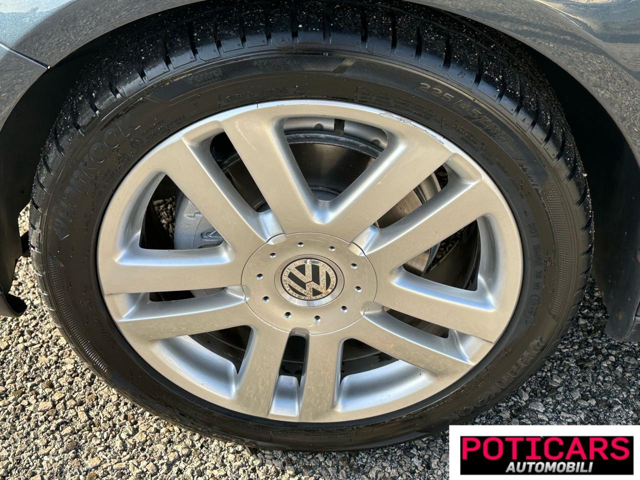 Volkswagen Golf 2.0 16V TDI 5p. Sportline