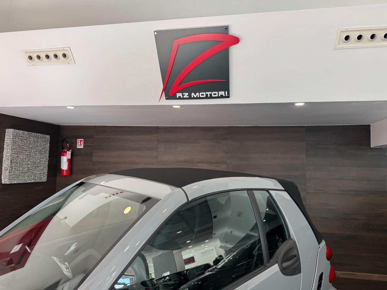 Smart ForTwo Cabrio 1.0 mhd Pulse 71cv-SERVOSTERZO-ITALIANA
