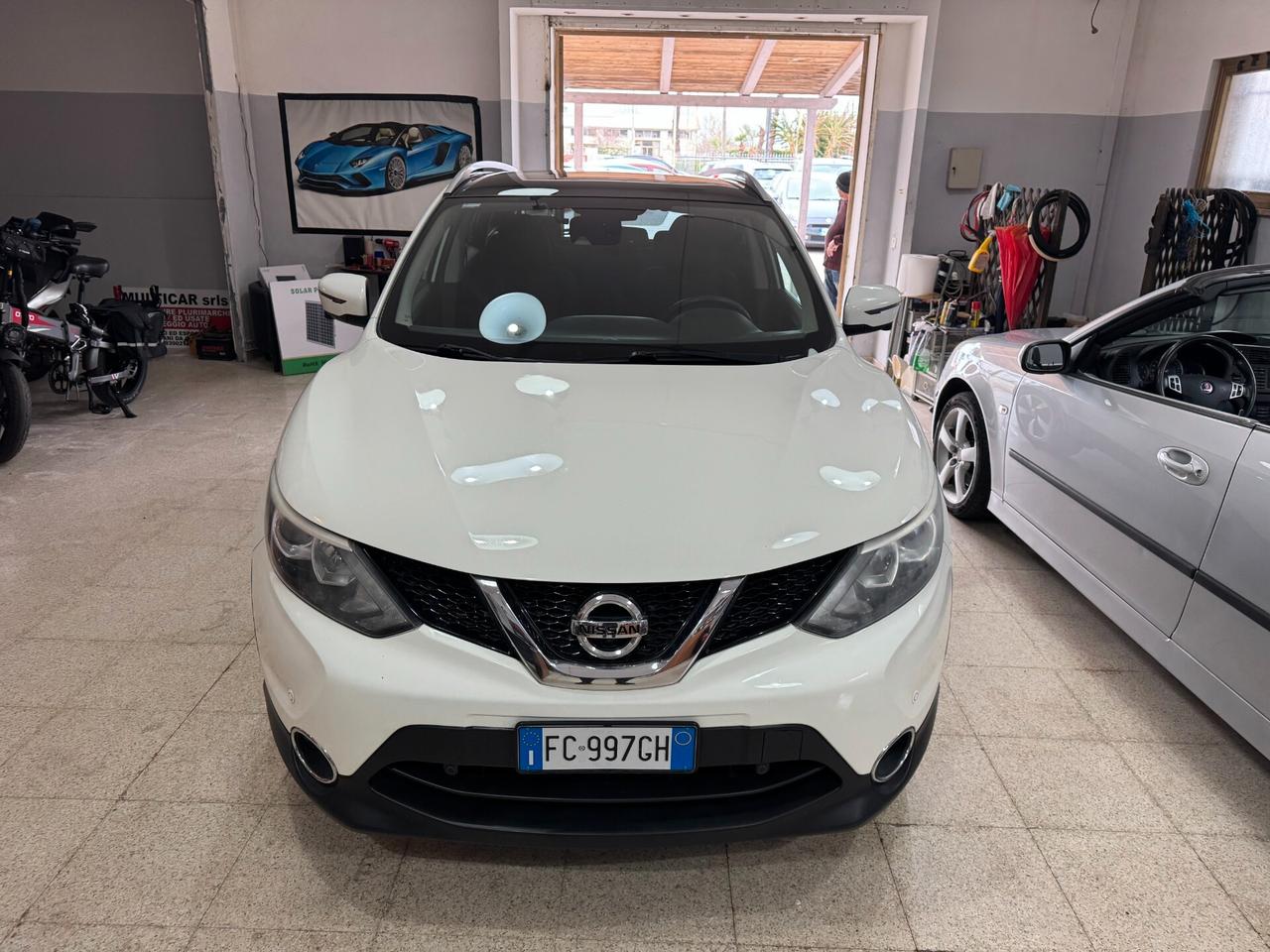 Nissan Qashqai 1.5 dCi 110 cv. Tekna TETTO-NAVIGATORE