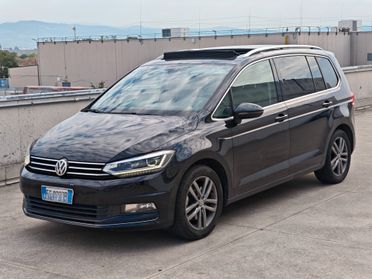 Volkswagen Touran 2.0 TDI 150 CV Executive 7 Posti