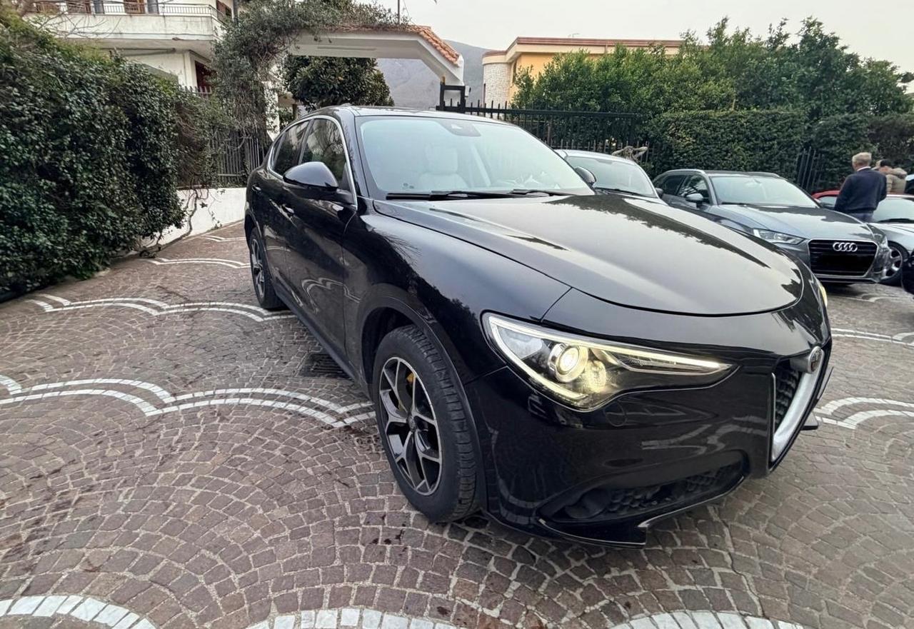 Alfa Romeo Stelvio 2.2 Turbodiesel 210 CV AT8 Q4 B-Tech