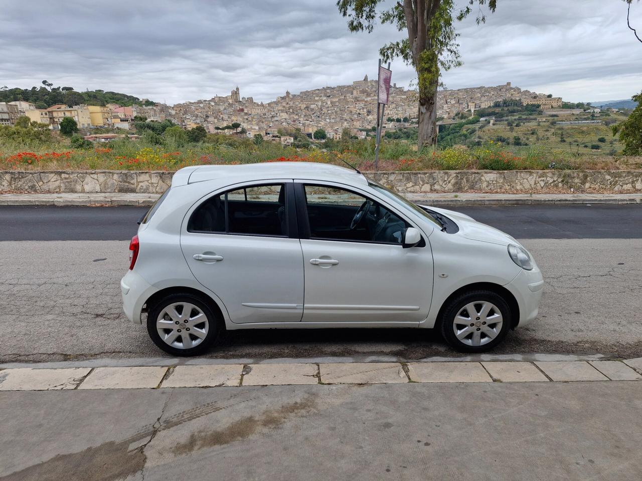 Nissan Micra 1.2 12V 5 porte Visia