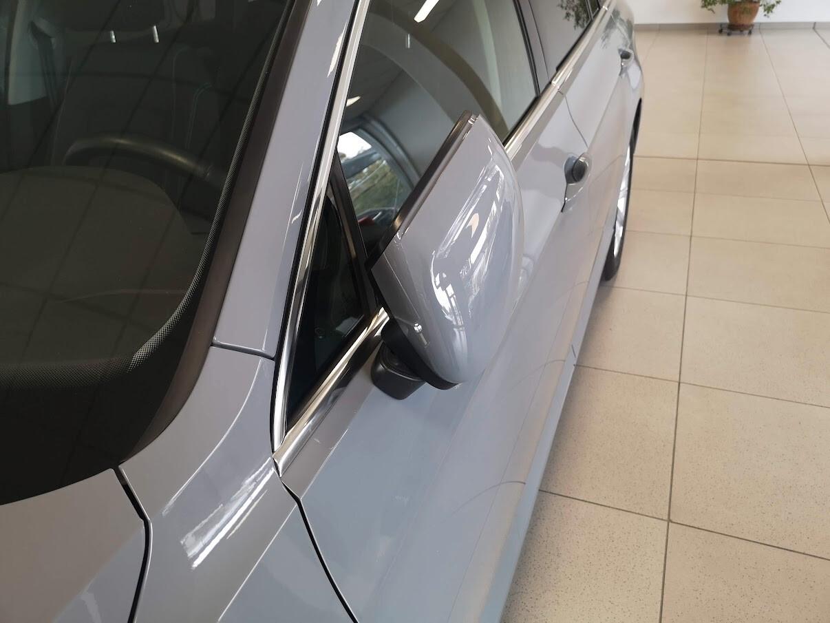 Volkswagen Passat Variant 2.0 TDI SCR EVO DSG Business NAVI - RETROCAMERA