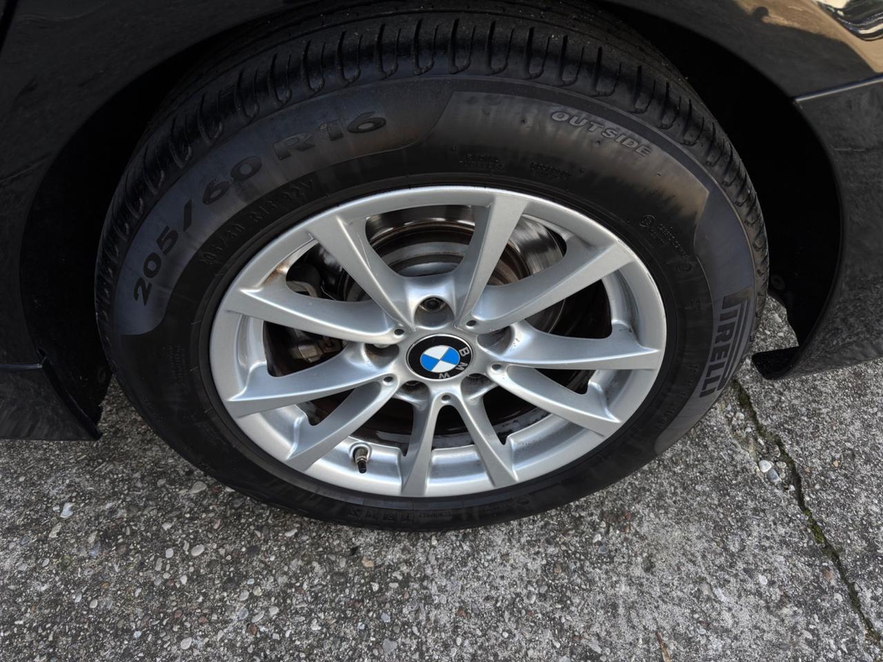 Bmw 318d Touring Business aut. Garanzia 12 mesi