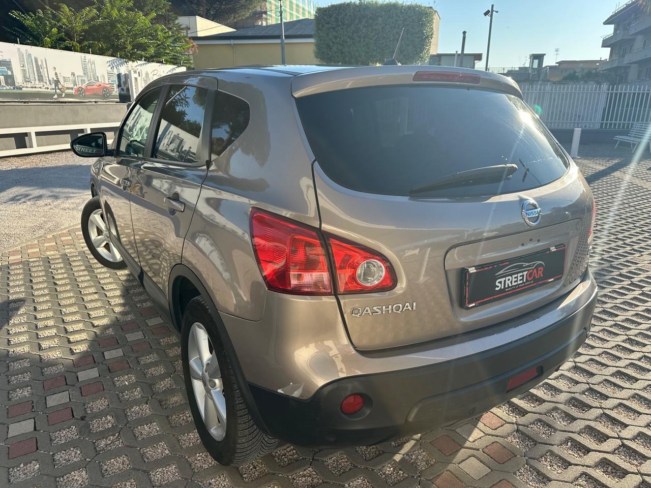 Nissan Qashqai 2.0 dCi DPF 4WD Tekna