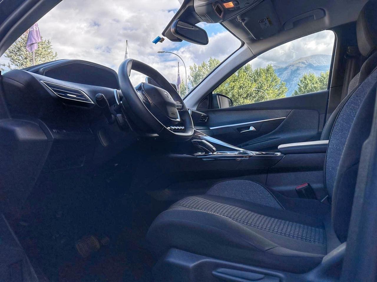 Peugeot 3008 1.5 Diesel 130 CV EAT8 Active Pack