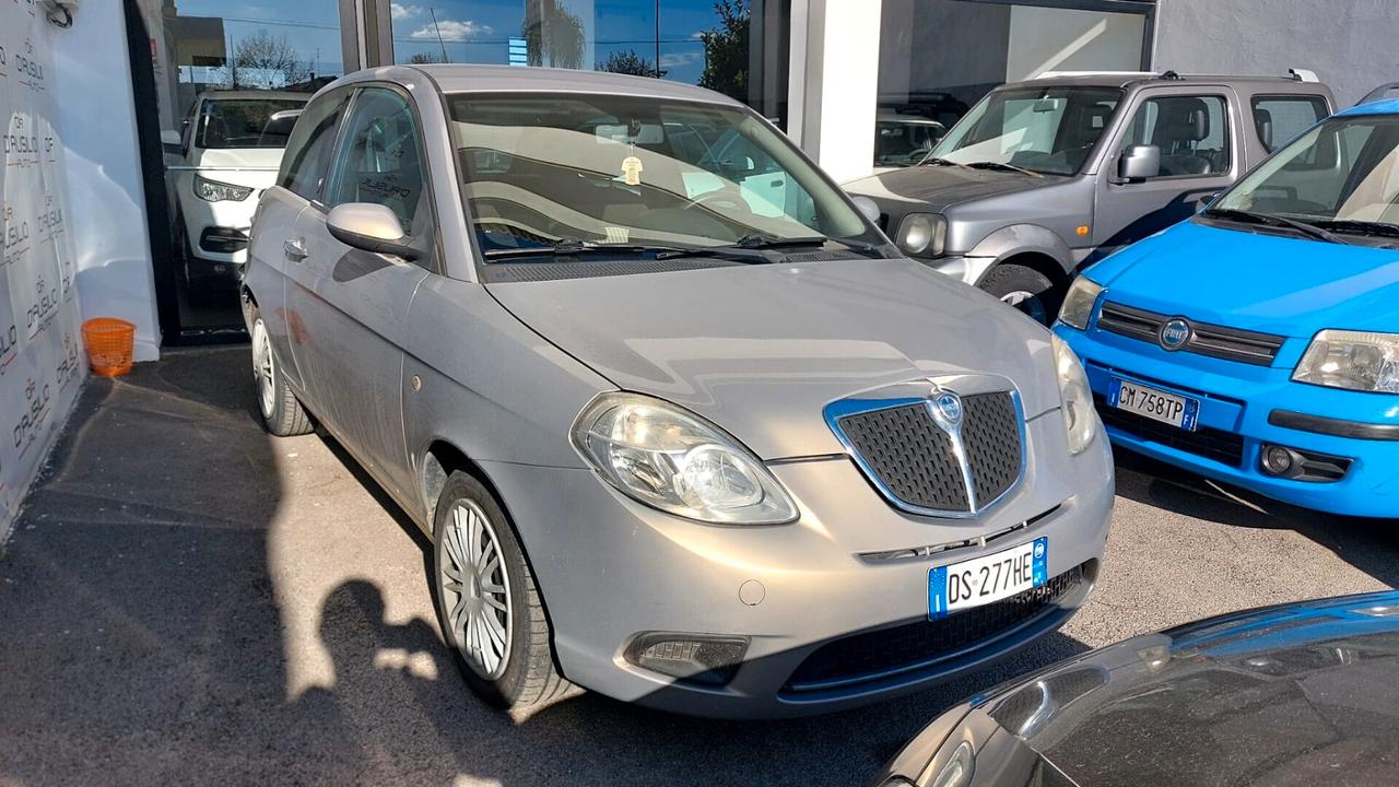 Lancia Ypsilon 1.2 GPL