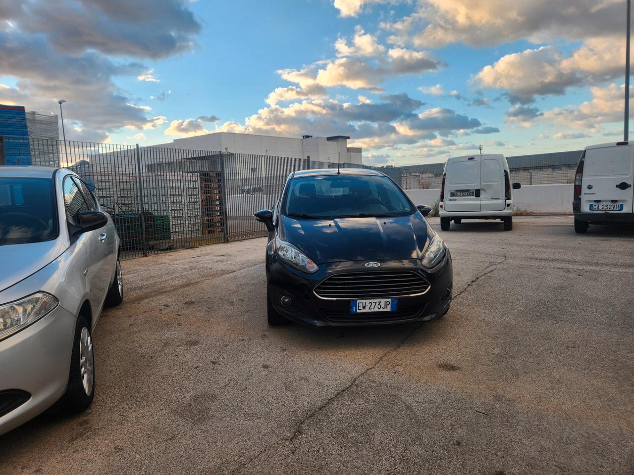 Ford Fiesta 1.4 BENZINA.- GPL