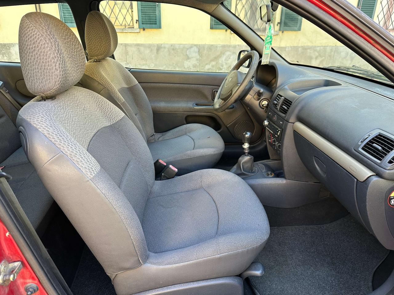 Renault Clio 1.2 cat 3 porte Confort Authentique