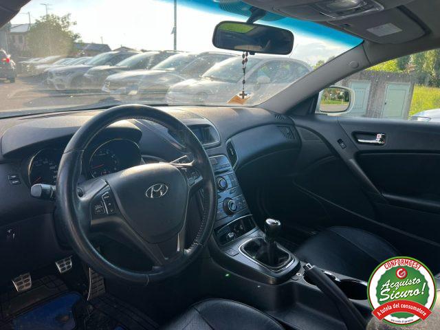 HYUNDAI Genesis Coupe 2.0 Turbo Sport