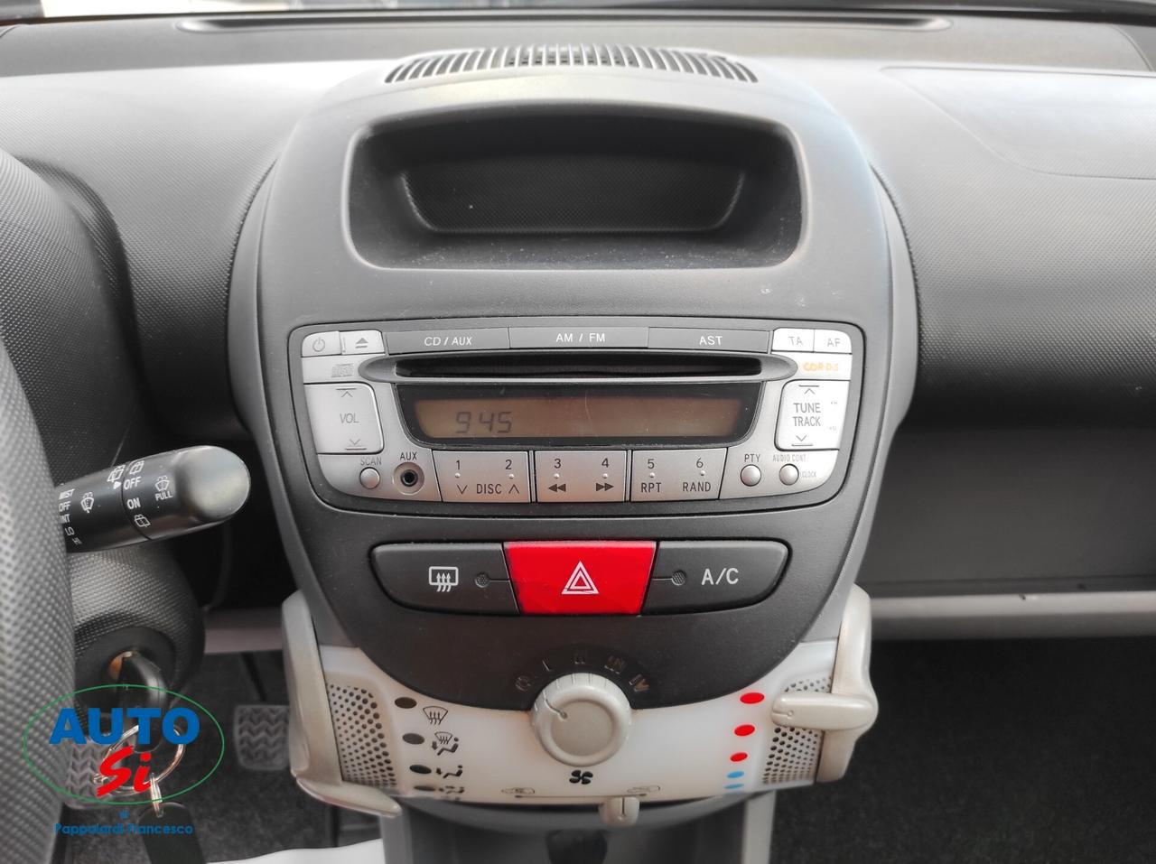 Peugeot 107 1.0 Benzina - 68cv NEOPATENTATI