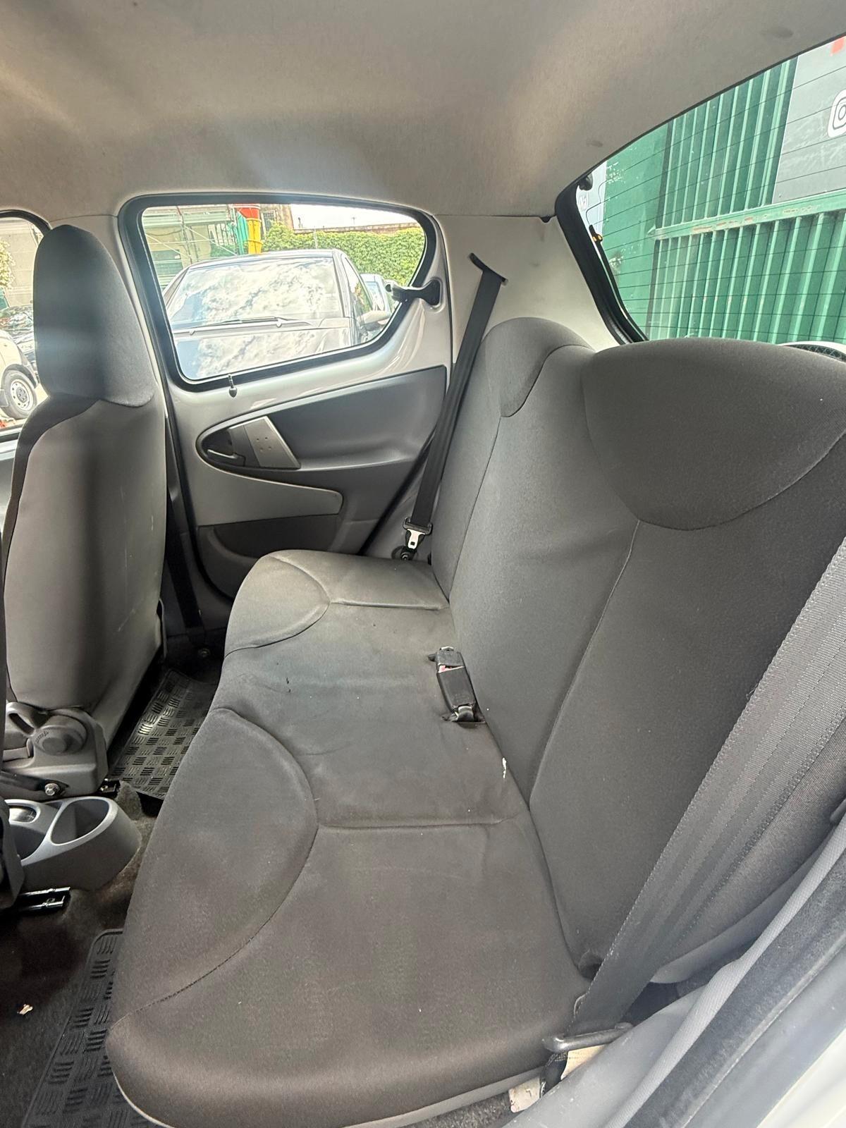 Toyota Aygo 1.0 12V VVT-i 5 porte Sol GPL