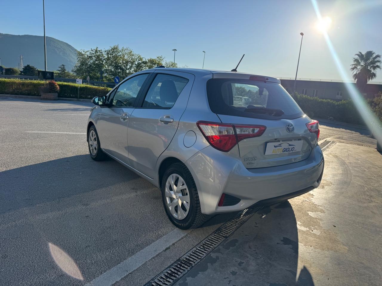 Toyota Yaris 1.5 HYBRID 5P.