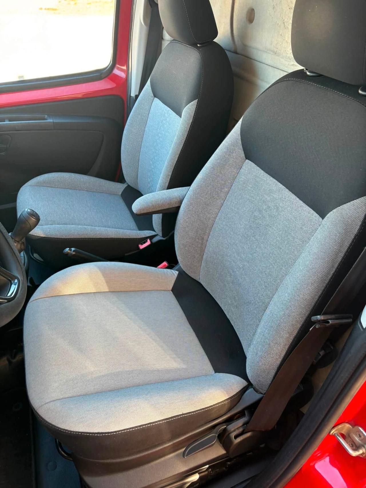 Fiat Fiorino 1.3 MJT 95CV Cargo Adventure inverter