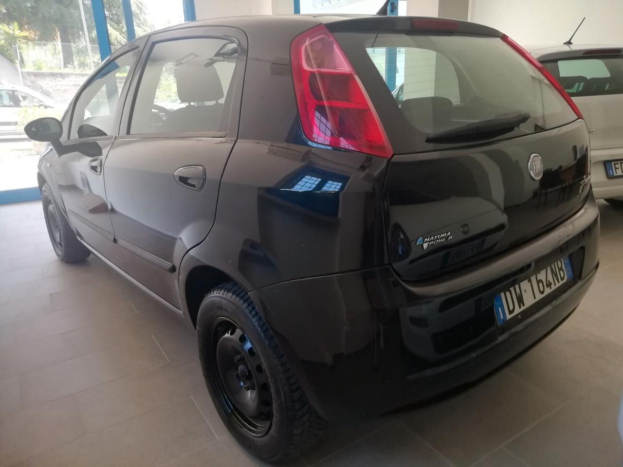 Fiat Grande Punto Grande Punto 1.4 5 porte Dynamic Natural Power "SOLO 121.000 KM"