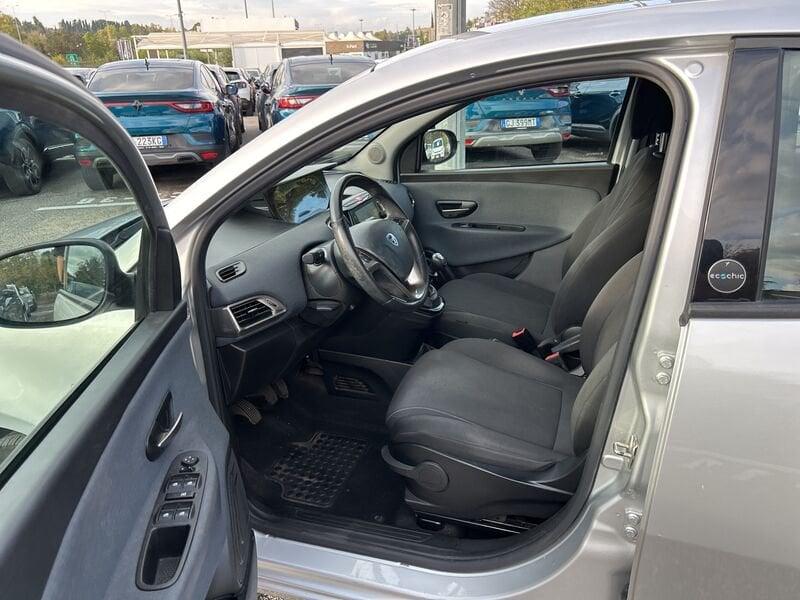 Lancia Ypsilon III 2021 1.0 firefly hybrid Gold s&s 70cv