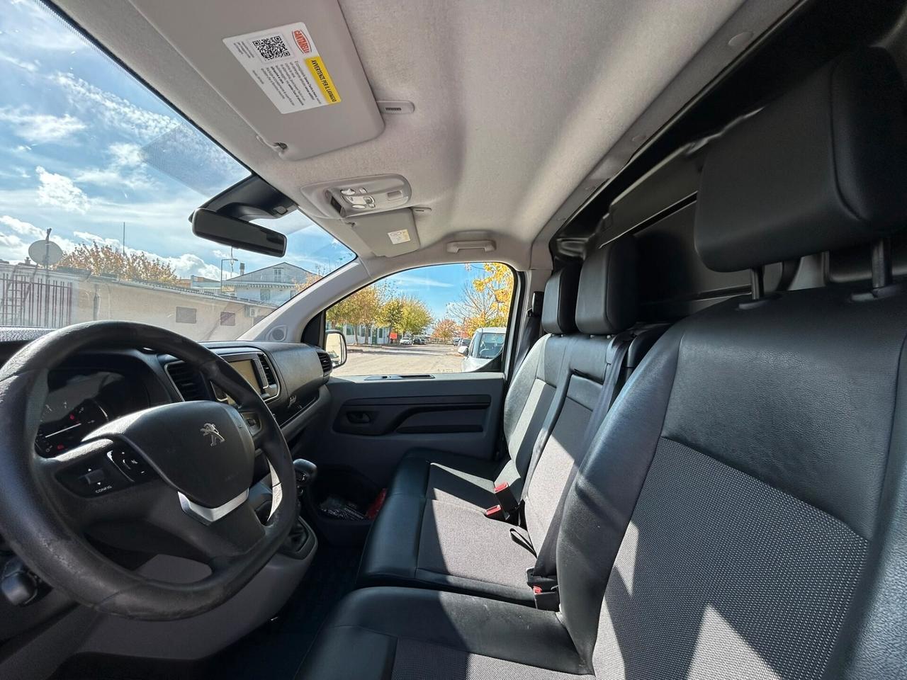 Peugeot EXPERT 4P 2.0 BLUEHDI 120 PREMIUM STANDARD