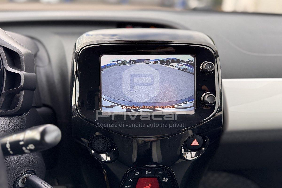 TOYOTA Aygo 1.0 VVT-i 69 CV 5 porte x-clusiv MMT