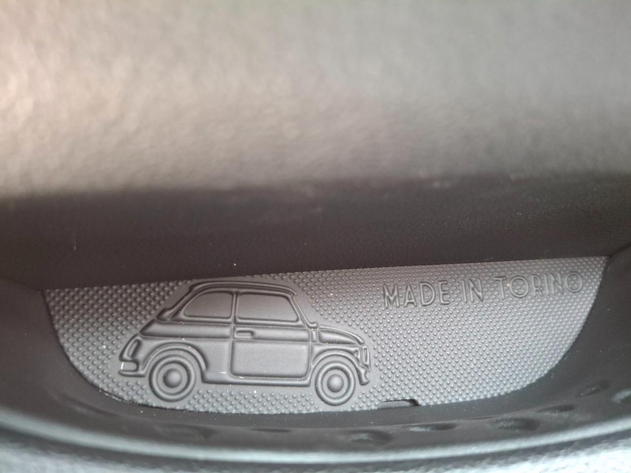 Fiat 500Hybrid, 3900€ANT. 233€MENS.