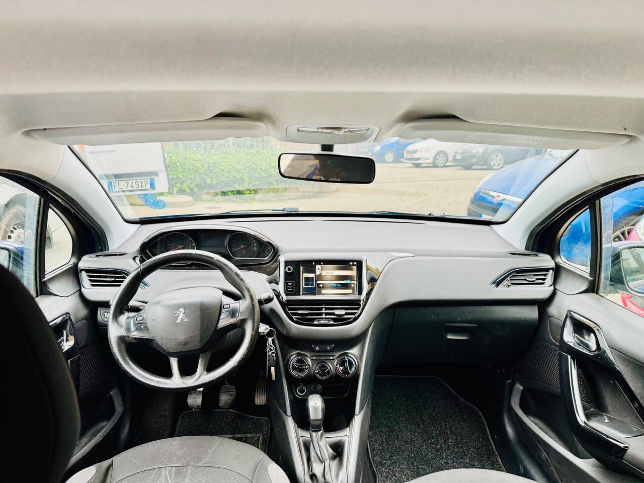 Peugeot 208 1.2 5porte Allure Ok Neopatentati