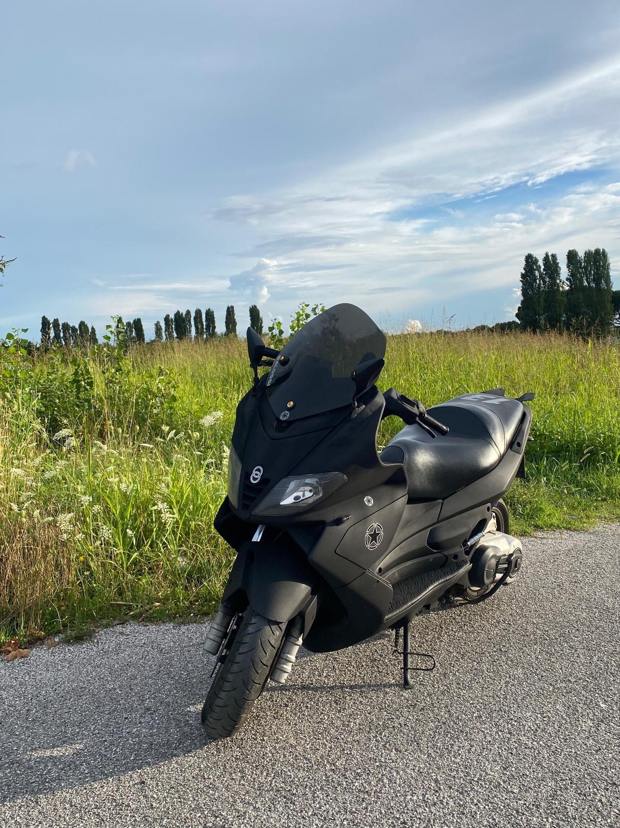 Gilera Nexus 500 Sport
