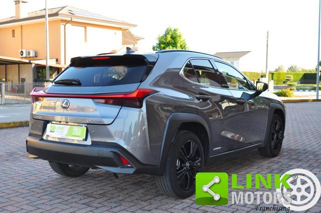 LEXUS UX 250h Hybrid Midnight Edition
