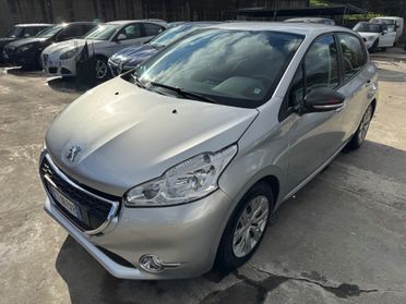 Peugeot 208 1.2 82CV Allure/2014