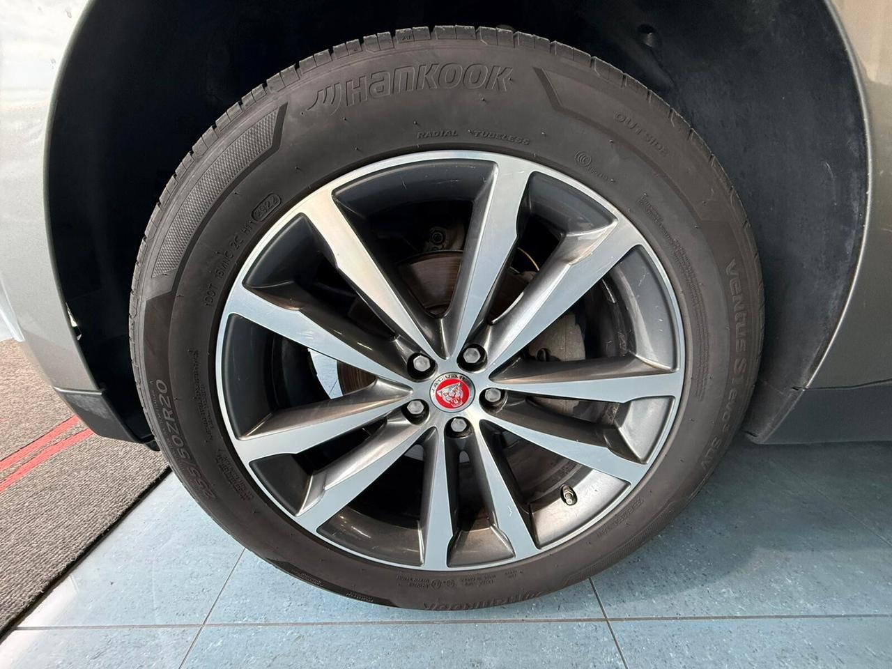 Jaguar F-Pace 2.0 D 180 CV AWD aut. Prestige