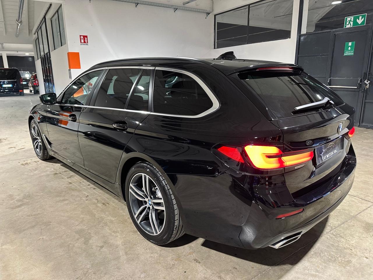 Bmw 520d 48V xDrive Touring Business-GANCIO TRAINO