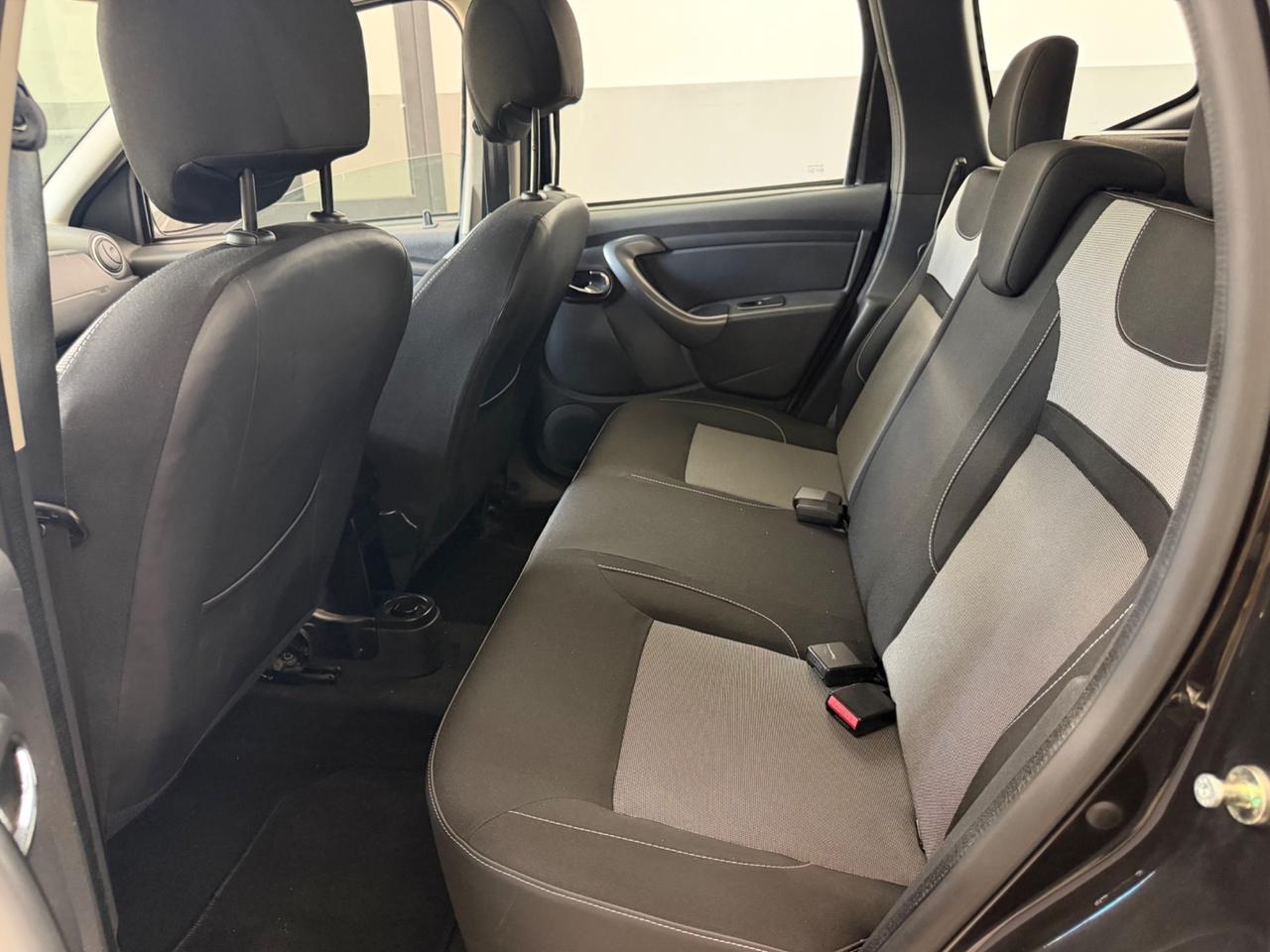 Dacia Duster 1.5 dCi 110CV Start&Stop 4x2 Serie Lim. Black Shadow