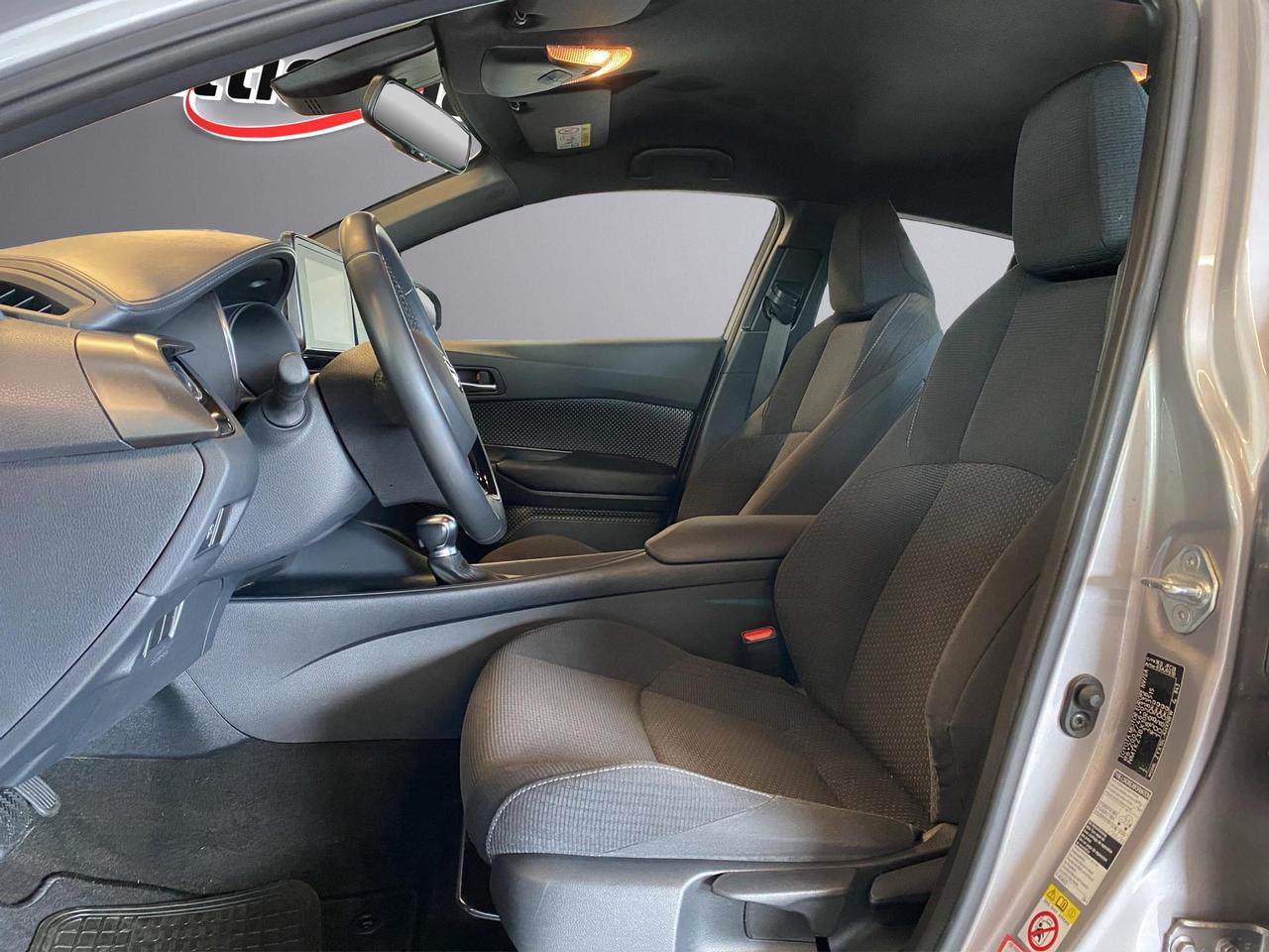 Toyota C-HR 1.8h Active 2wd e-cvt