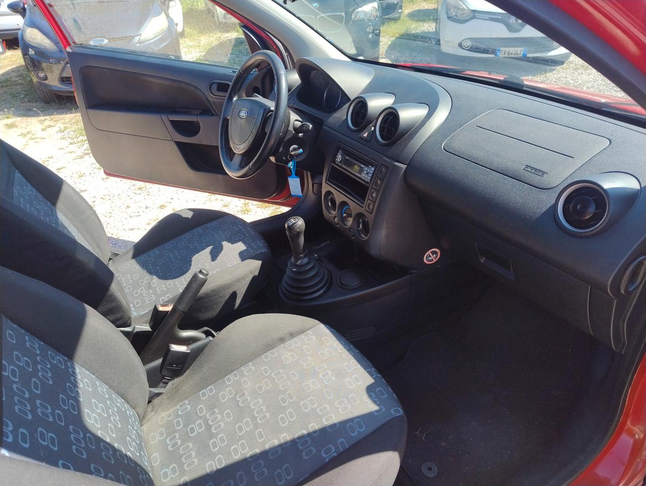 Ford Fiesta 1.2 16V 3p. Ghia