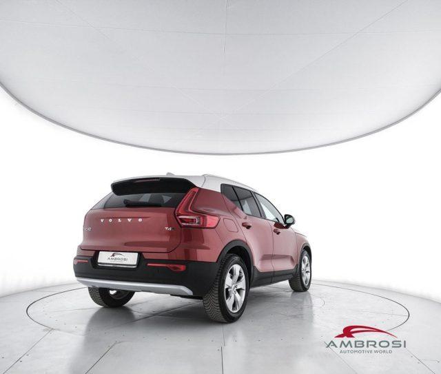 VOLVO XC40 T4 AWD Geartronic Momentum