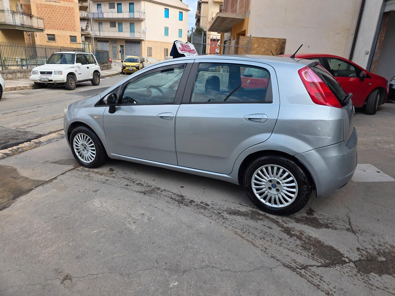 Fiat Grande Punto 1.3 MJT 75 CV 5 porte Dynamic