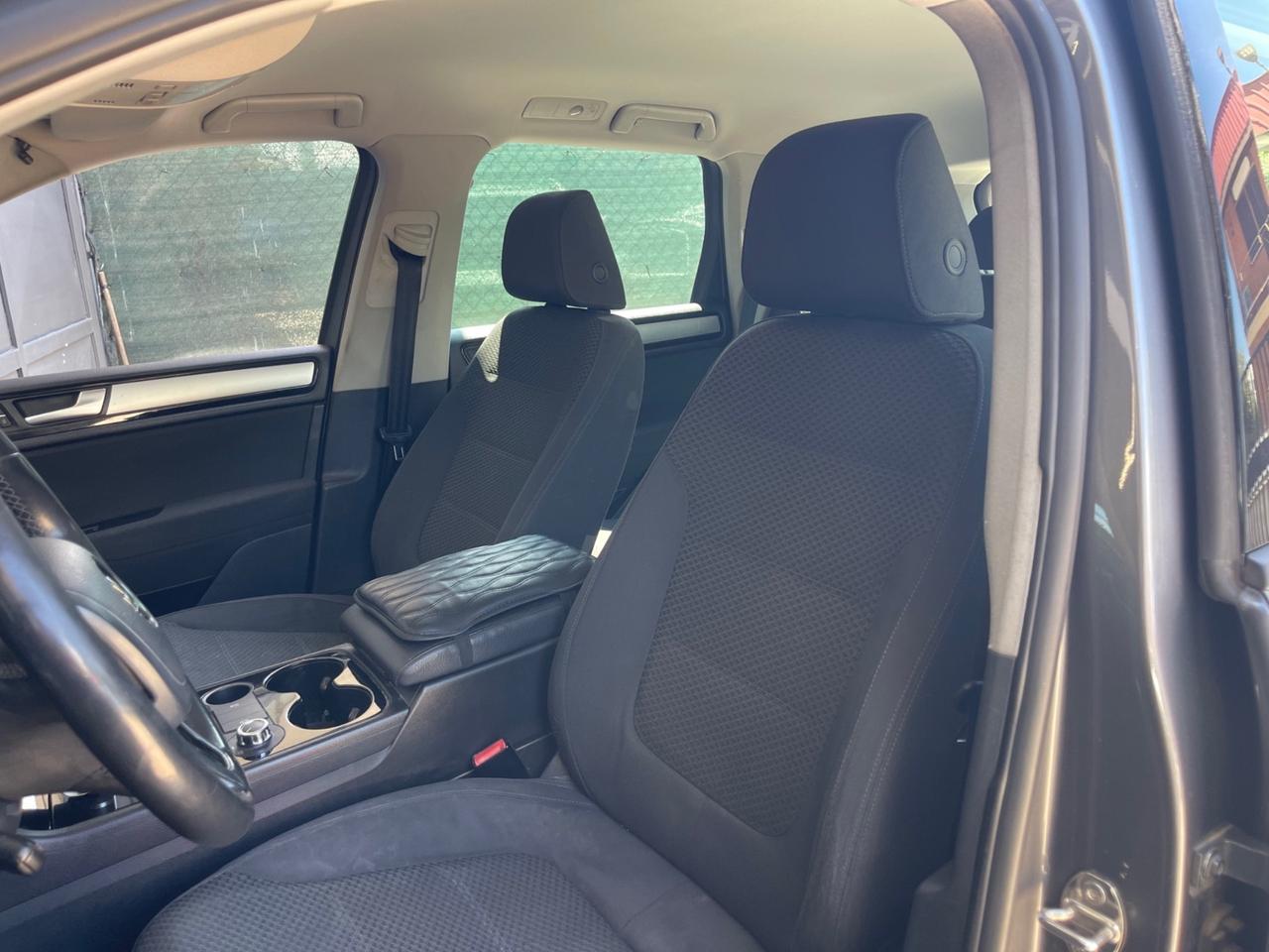 Volkswagen Touareg 3.0 TDI 240 cv Tiptronic