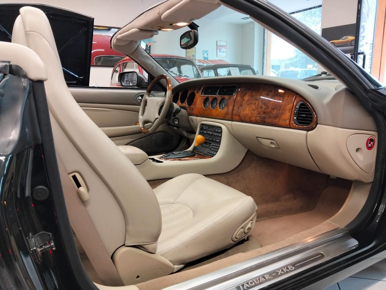 Jaguar XK8 Cabriolet