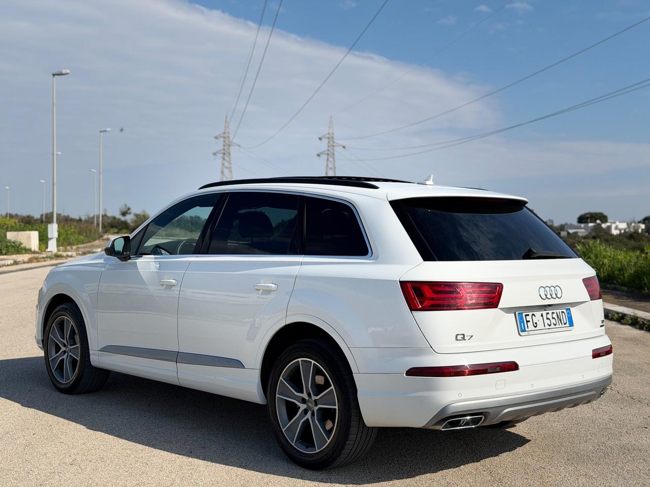Audi Q7 3.0 TDI 218 CV ultra quattro tiptronic sport plus