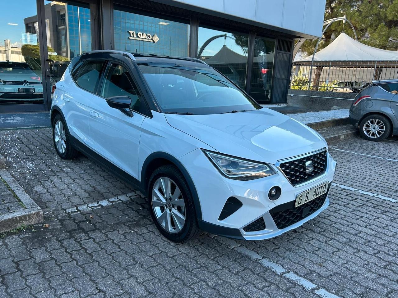 SEAT Arona 1.0 ecotsi 110cv dsg FARO DX GUASTO
