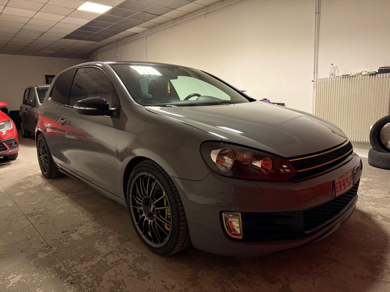 Volkswagen Golf GTI 2.0 TSI 3p.