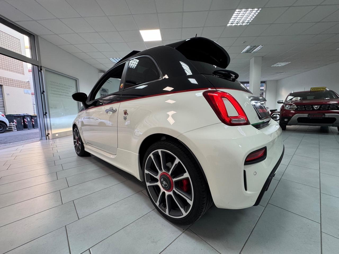Abarth 595 1.4 Turbo T-Jet 165 CV Turismo