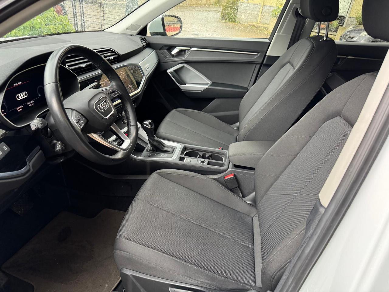 Audi Q3 SPB 45 TFSI e S tronic Business Plus
