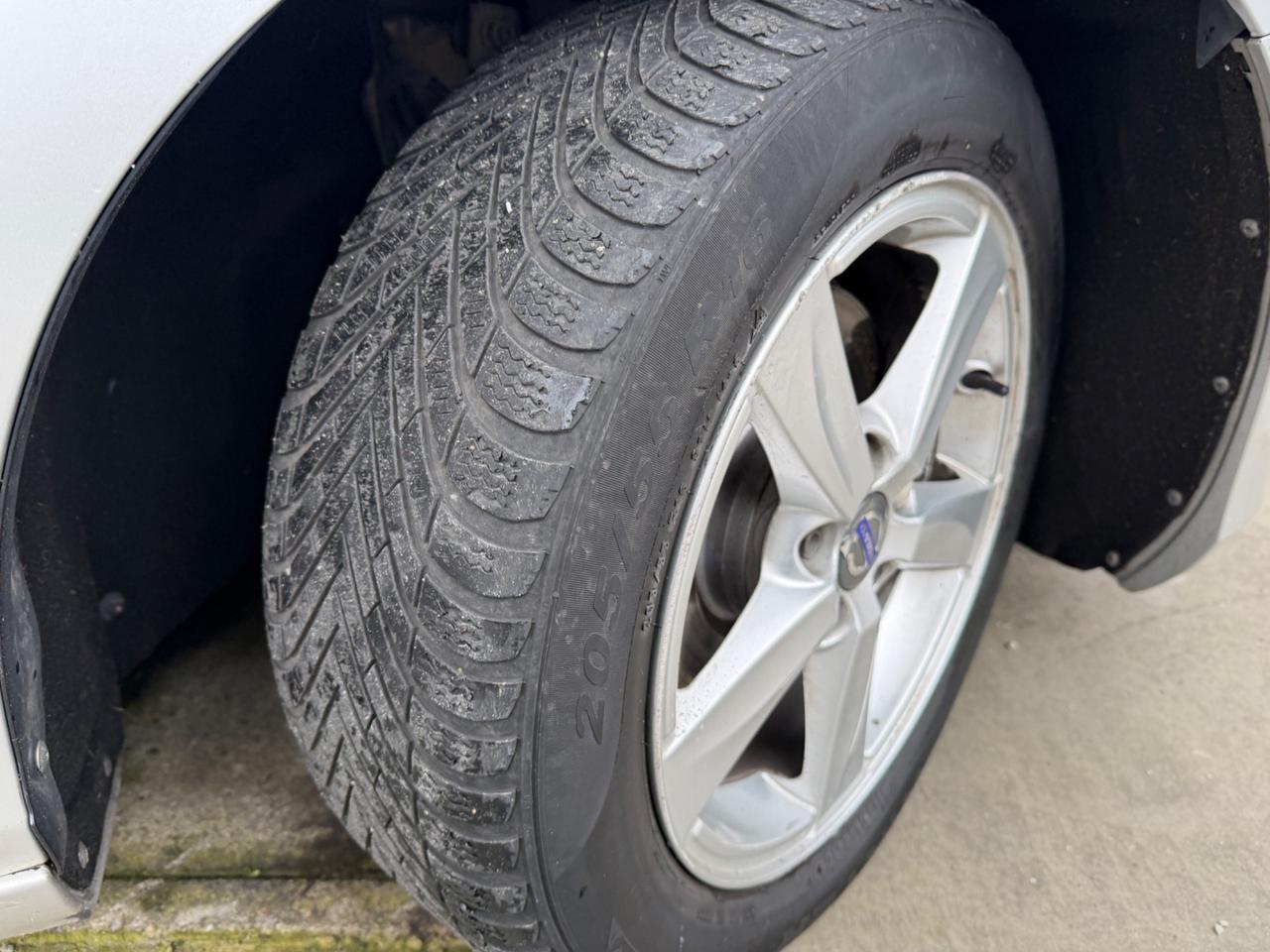 Volvo V40 D3 2.0 Diesel 88KW 6marce euro6b