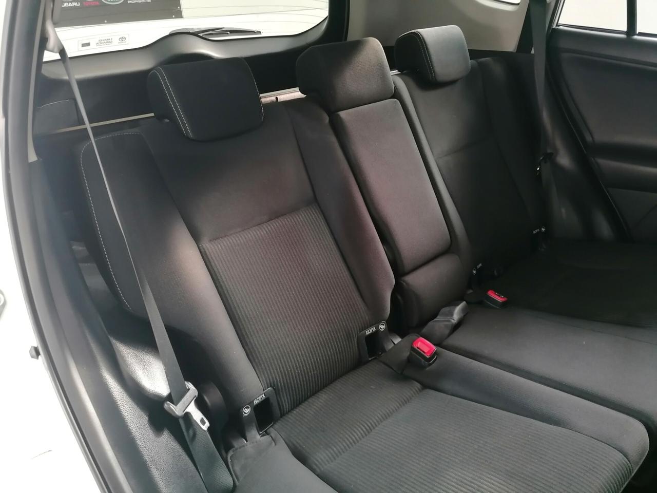 Toyota RAV 4 RAV4 2.0 D-4D 4WD Lounge White Ed.