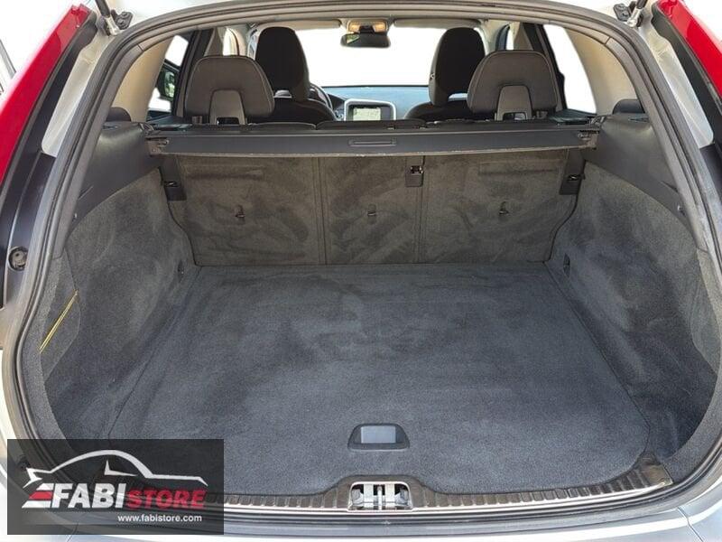 Volvo XC60 2.4 D4 181 Cv Automatic AWD Momentum - Navi, Cruise, Sensori ecc