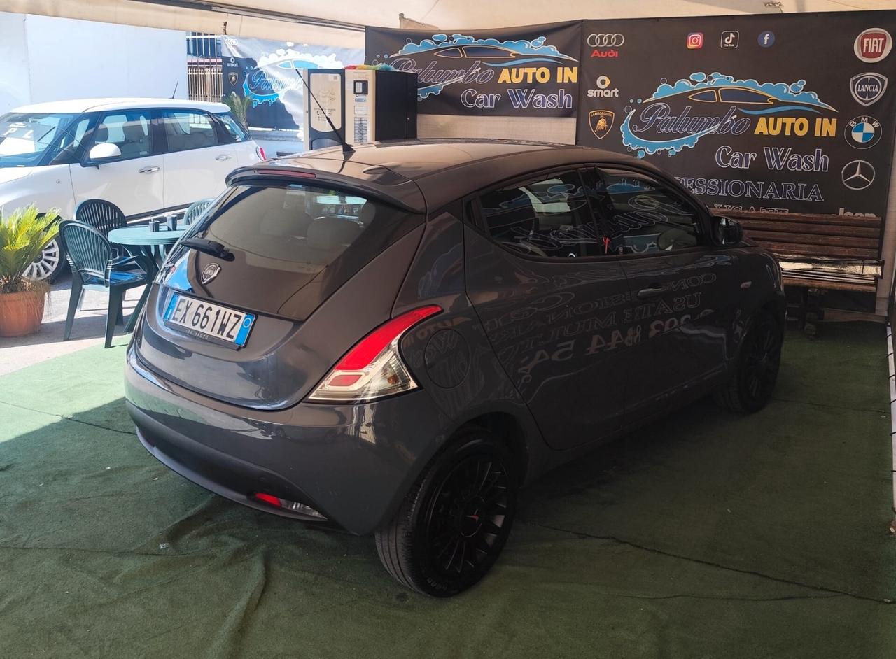 Lancia Ypsilon 1.2 69 CV 5 porte GPL Ecochic Gold