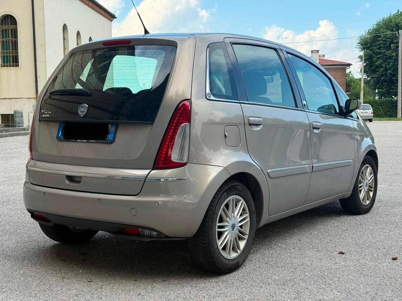 Lancia MUSA 1.4 Argento Ecochic GPL
