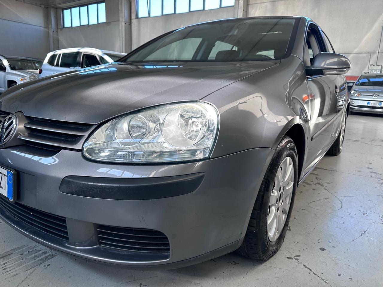Volkswagen Golf 1.6 16V FSI 5p. Comfortline